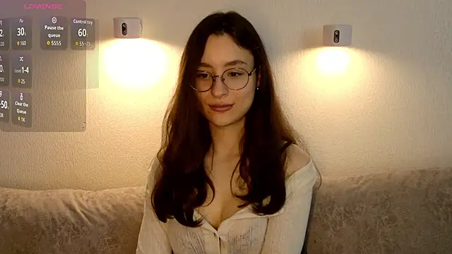 Snapshot of classy____ chatting on May 14, 4:03 pm classy online show from May 14, 4:03 pm
