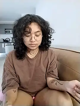 therealsun8 online show from February 6, 9:23 am