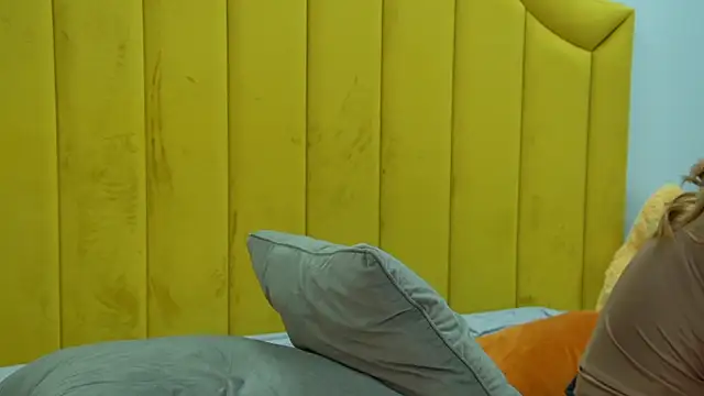 AmyRoy online show from March 7, 6:05 pm