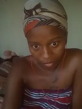 Snapshot of Princess2002Electron chatting on February 5, 4:39 am Princess2002Electron online show from February 5, 4:39 am