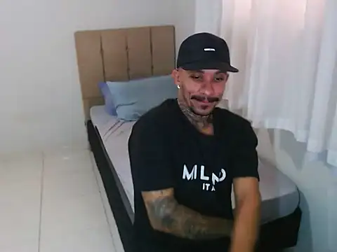 lipegonzalezz online show from February 12, 3:18 pm