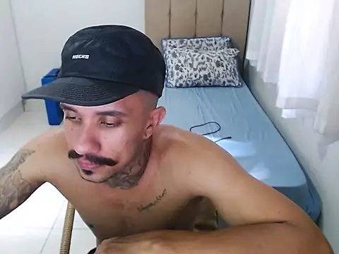 lipegonzalezz online show from February 24, 5:44 pm