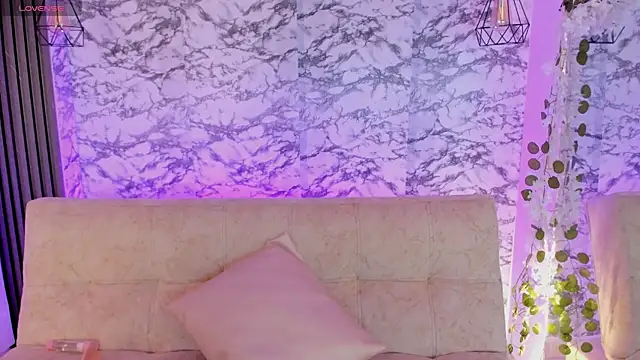 soffi joness23 online show from February 25, 7:34 pm