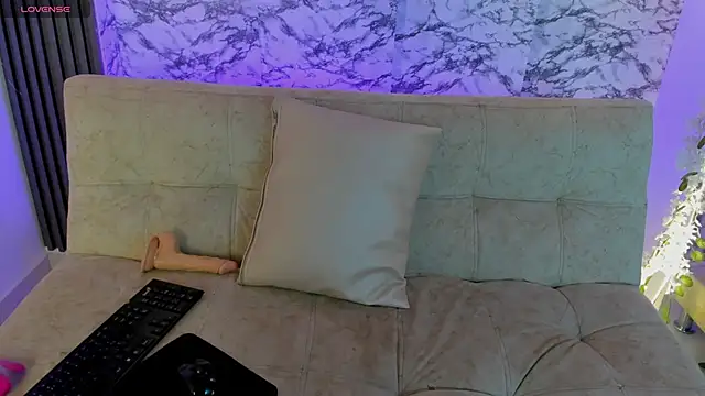 soffi joness23 online show from February 28, 7:15 pm