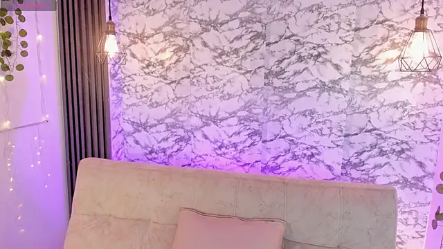 soffi joness23 online show from March 5, 7:10 pm