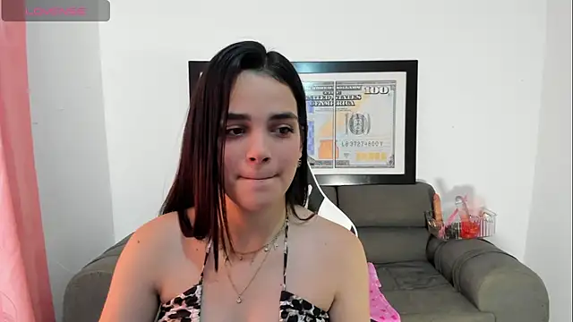 LucianaMoreau online show from March 18, 11:30 pm