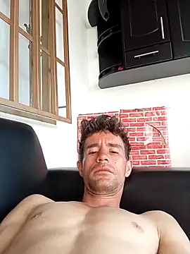 torvyHot online show from February 14, 8:38 pm