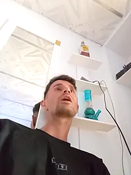 torvyHot online show from April 1, 10:29 pm