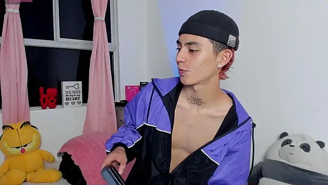 Maiky Cooper01 online show from March 3, 11:21 pm