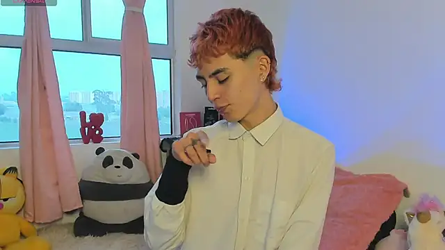 Maiky Cooper01 online show from March 5, 6:59 pm