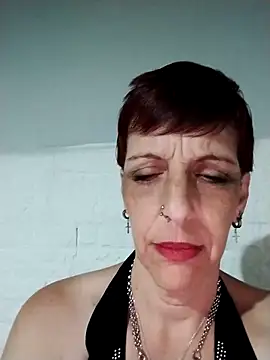 Snapshot of Juguetonafogosa5 chatting on February 7, 6:06 am Juguetonafogosa5 online show from February 7, 6:06 am