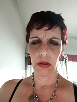 Snapshot of Juguetonafogosa5 chatting on February 11, 12:04 am Juguetonafogosa5 online show from February 11, 12:04 am