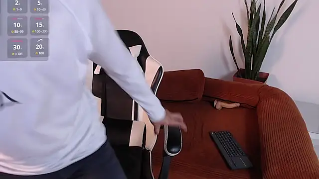 Snapshot of DarrenColleen chatting on February 20, 9:48 pm DarrenColleen online show from February 20, 9:48 pm