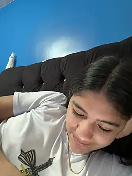 Snapshot of diosa_sofia19 chatting on May 22, 3:28 pm diosa sofia19 online show from May 22, 3:28 pm