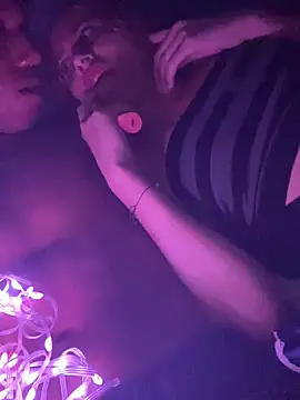 javi182025 online show from February 16, 1:57 am