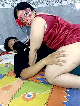 Desikalakaar0069 online show from April 8, 7:14 pm