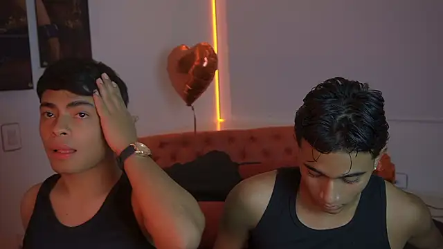 Snapshot of LiamJaxon chatting on February 15, 3:47 am LiamJaxon online show from February 15, 3:47 am