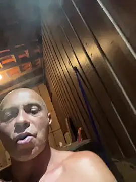 Snapshot of dogfrota chatting on February 16, 6:42 am dogfrota online show from February 16, 6:42 am