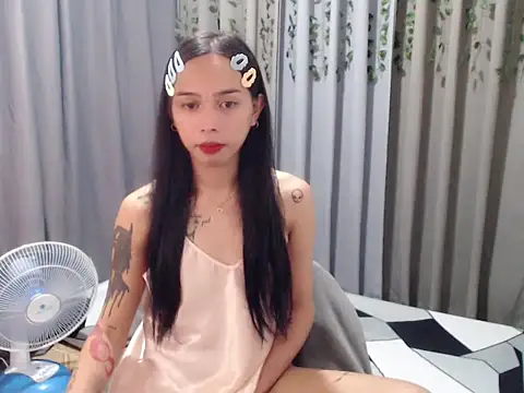 Snapshot of LOVELYMAYUMIE chatting on December 7, 10:23 am LOVELYMAYUMIE online show from December 7, 10:23 am