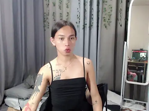 Snapshot of LOVELYMAYUMIE chatting on February 2, 11:08 am LOVELYMAYUMIE online show from February 2, 11:08 am