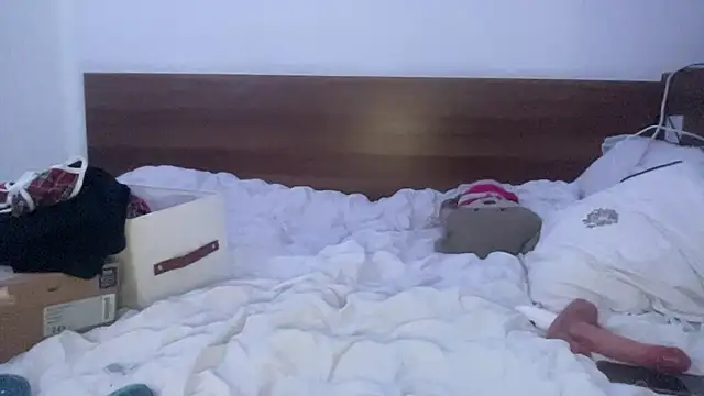 slimthickdesi online show from March 9, 4:33 pm