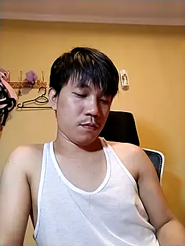 Snapshot of asian_guy67 chatting on July 27, 6:26 pm asian guy67 online show from July 27, 6:26 pm
