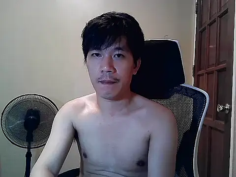 Snapshot of asian_guy67 chatting on July 29, 2:59 pm asian guy67 online show from July 29, 2:59 pm