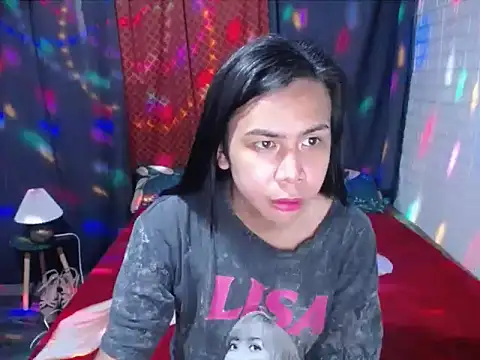 Snapshot of BriannaCruz24 chatting on April 12, 5:12 am BriannaCruz24 online show from April 12, 5:12 am
