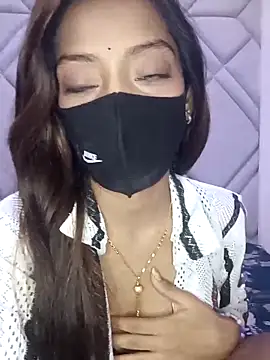 Snapshot of TrendyTales_ chatting on February 16, 4:36 pm TrendyTales online show from February 16, 4:36 pm