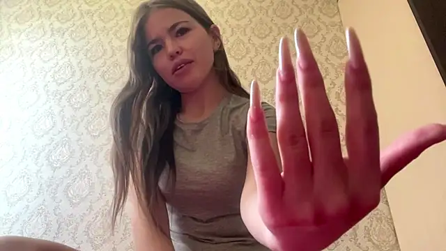 urBabyyyGirl online show from April 23, 8:57 am