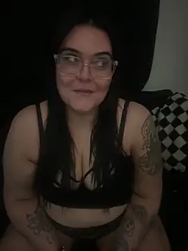 Snapshot of Miss_CurvesXXX chatting on February 16, 6:26 pm Miss CurvesXXX online show from February 16, 6:26 pm