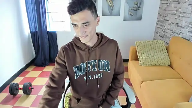 felipe colinss online show from April 17, 12:30 pm