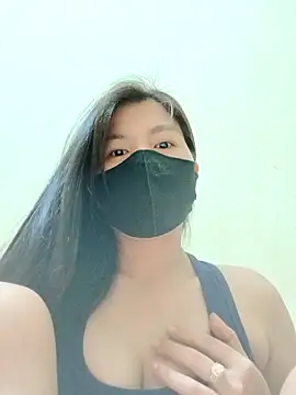Snapshot of Lyly-68688 chatting on May 1, 1:59 pm Lyly-68688 online show from May 1, 1:59 pm