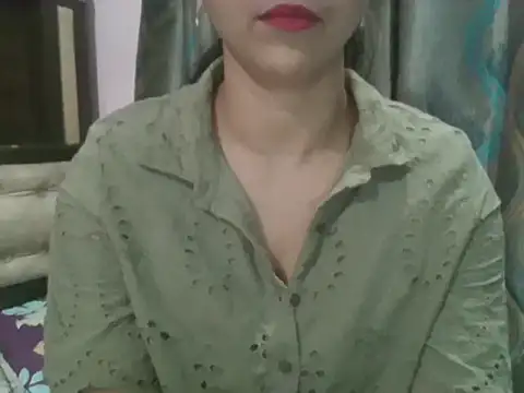 Snapshot of Adaa7 chatting on July 13, 4:54 pm Adaa7 online show from July 13, 4:54 pm