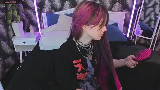 Snapshot of Ashley_Veil chatting on May 23, 8:46 pm Ashley Veil online show from May 23, 8:46 pm