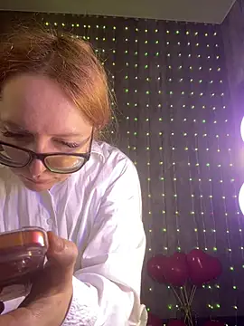 coy girl  online show from February 16, 11:17 am