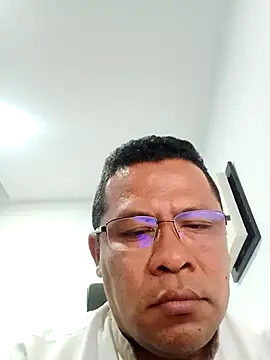 Snapshot of Antony-5045 chatting on January 18, 11:08 pm Antony-5045 online show from January 18, 11:08 pm