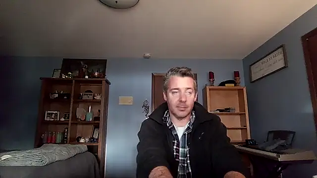 chrisw8140 online show from March 13, 10:49 pm