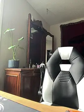Snapshot of JoeyBlazy chatting on May 23, 4:11 pm JoeyBlazy online show from May 23, 4:11 pm