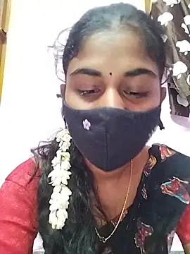 Snapshot of Tamil_Hot_RoyalQueen chatting on April 21, 3:02 am Tamil Hot RoyalQueen online show from April 21, 3:02 am