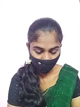 Snapshot of Tamil_Hot_RoyalQueen chatting on April 22, 4:30 pm Tamil Hot RoyalQueen online show from April 22, 4:30 pm