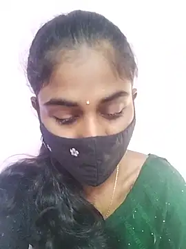 Snapshot of Tamil_Hot_RoyalQueen chatting on April 23, 5:30 am Tamil Hot RoyalQueen online show from April 23, 5:30 am