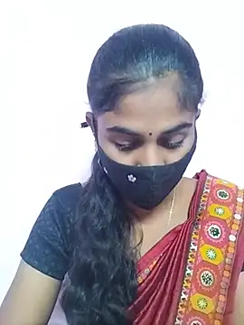 Snapshot of Tamil_Hot_RoyalQueen chatting on April 23, 3:58 pm Tamil Hot RoyalQueen online show from April 23, 3:58 pm
