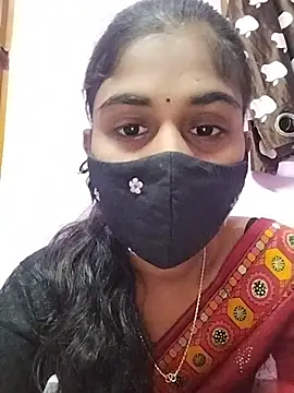 Snapshot of Tamil_Hot_RoyalQueen chatting on April 24, 4:04 am Tamil Hot RoyalQueen online show from April 24, 4:04 am
