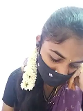 Snapshot of Tamil_Hot_RoyalQueen chatting on May 21, 4:36 pm Tamil Hot RoyalQueen online show from May 21, 4:36 pm