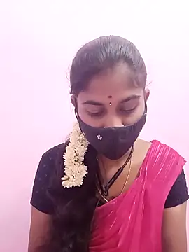 Snapshot of Tamil_Hot_RoyalQueen chatting on May 26, 4:58 pm Tamil Hot RoyalQueen online show from May 26, 4:58 pm