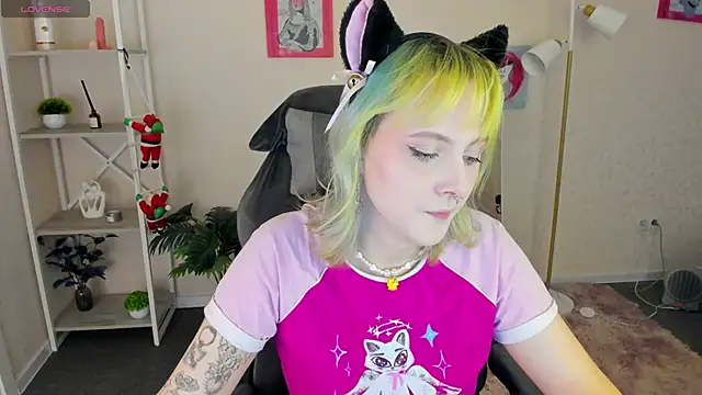 Snapshot of Roziett_Belle chatting on February 1, 9:19 am Roziett Belle online show from February 1, 9:19 am