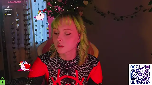 Snapshot of Roziett_Belle chatting on February 20, 9:10 am Roziett Belle online show from February 20, 9:10 am