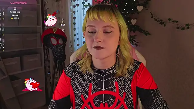 Roziett Belle online show from March 7, 9:17 am