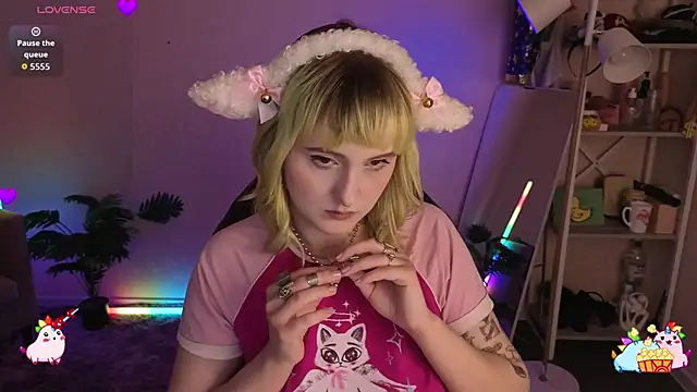 Roziett Belle online show from April 13, 8:42 am